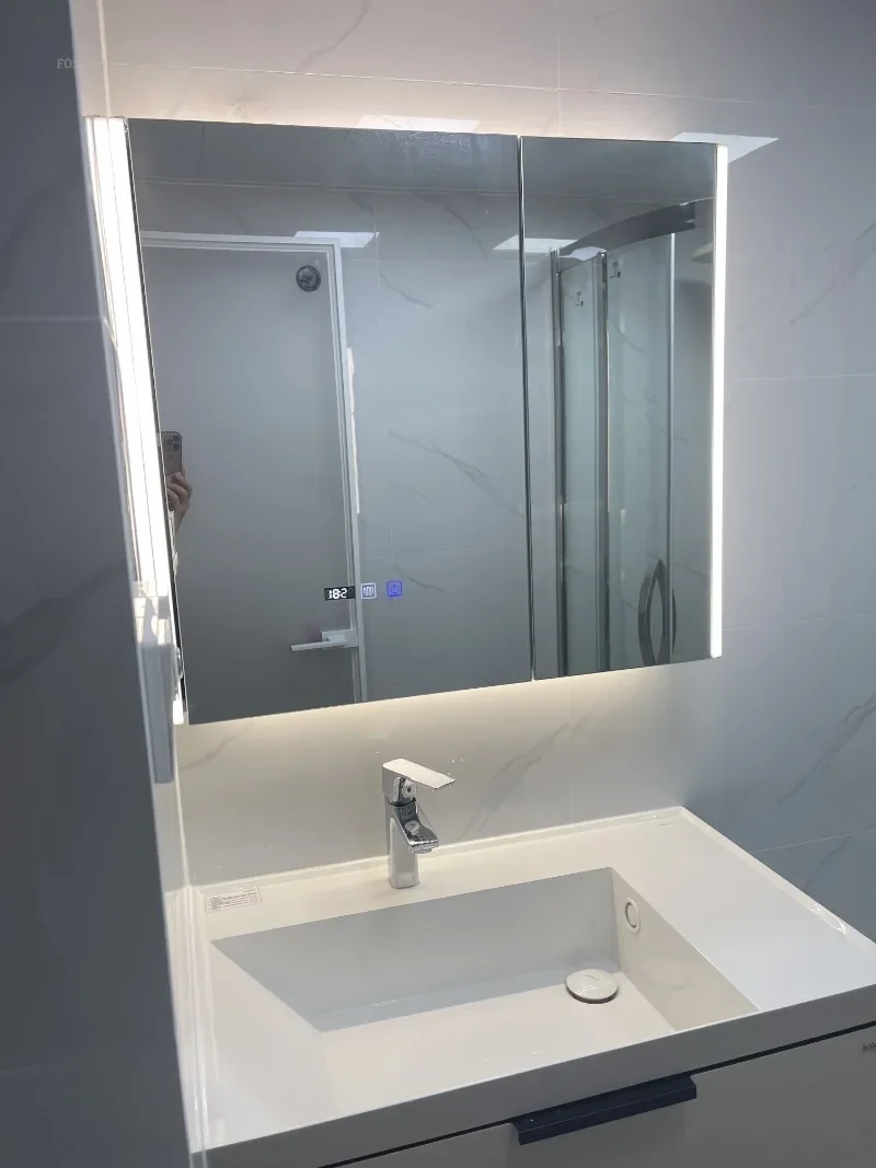 Description Picture 4 of itemModern Solid Wood Bathroom Smart Mirror Cabinet with Light Defogging Bathroom Furniture Beauty Mirror with Storage Locker s