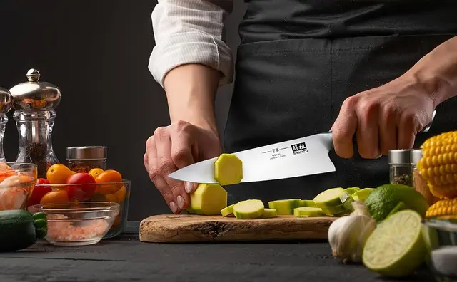 SHAN ZU 8 inch Japanese Chef Knife, Chefs Knife Kitchen Knives, Japanese  Super Steel Sharp Chef's Knives with K133 Ergonomic Handle, Black Tortoise