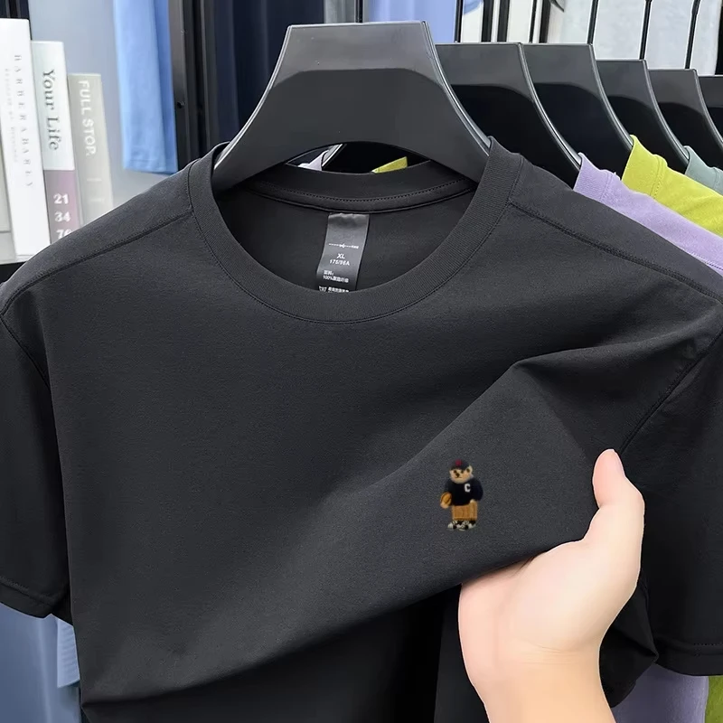 2026 Herren-T-Shirt mit Rundhalsausschnitt und kurzen Ärmeln, niedliche Basketballspieler-Mini-Stickerei, weiches, atmungsaktives, lässiges Sommer-Basic-Top