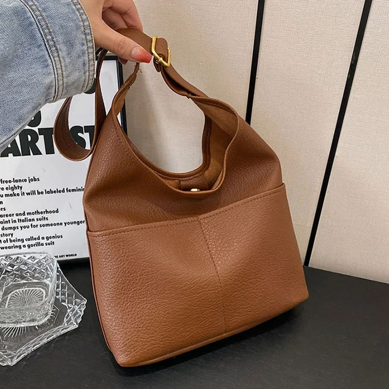 

Женская сумка-тоут в западном стиле, универсальная однотонная Повседневная сумка через плечо большой вместимости, 2023