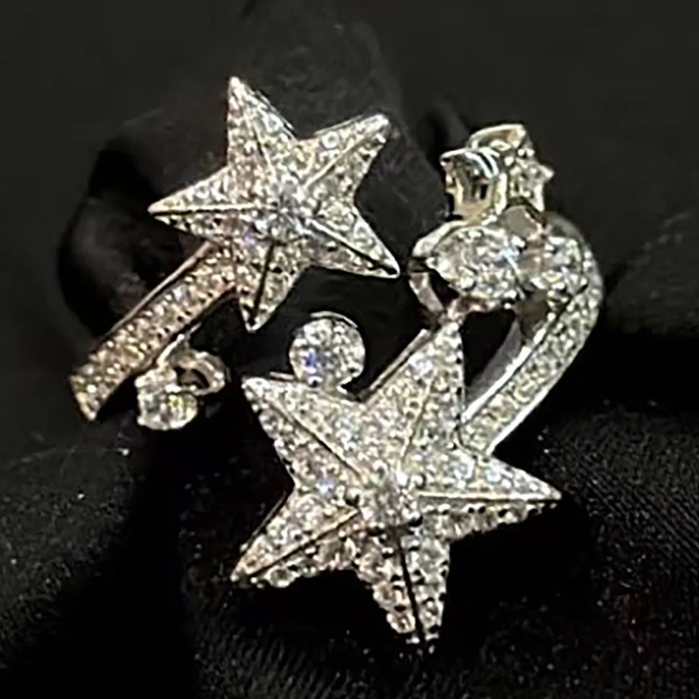 

Кольцо из белого золота с натуральным бриллиантом, 14 к