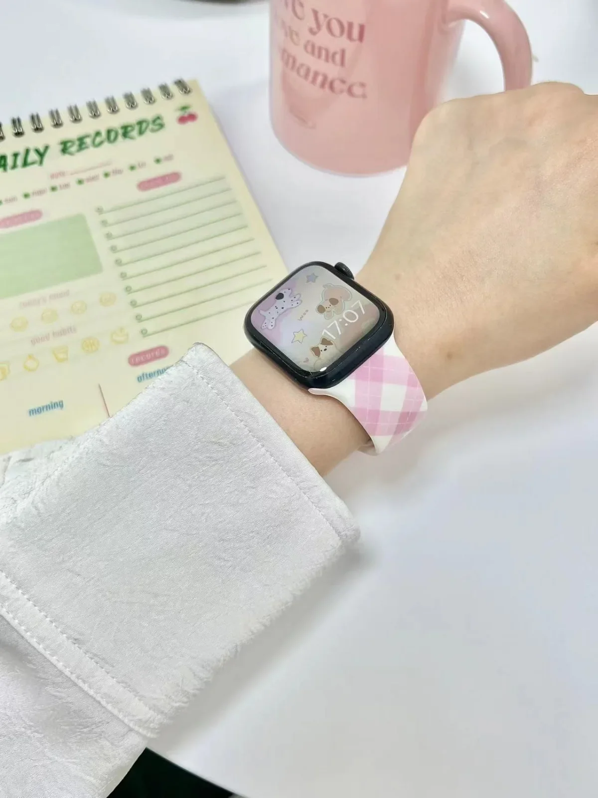 Watch Band For iWatch 42/44/45/46/49mm 38/40/41mm Silicone Fashion Watch Strap for Watch Series Ultra2 Se 10/9/8/7/6/5/4/3/2/1_voghion.com