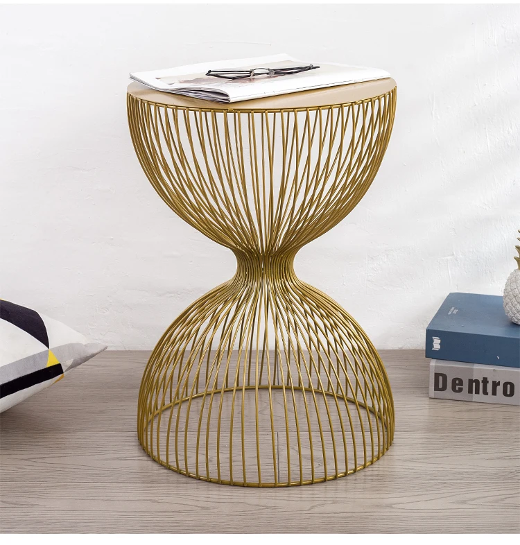 Minimalist Wrought Iron Side Table Bedside Simple Modern Coffee Table Nordic Sofa Cabinet Small Round Outdoor Furniture HY50CT