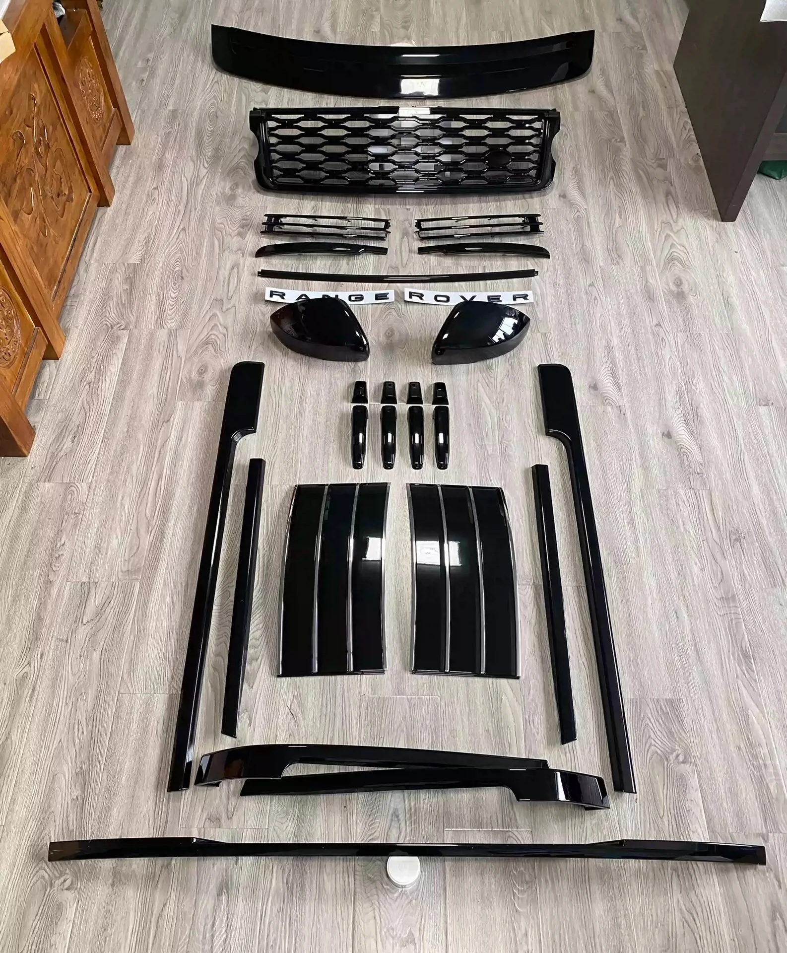 

Решетка радиатора для Range Rover Vogue 13-17 Upgrade Vogue 2018