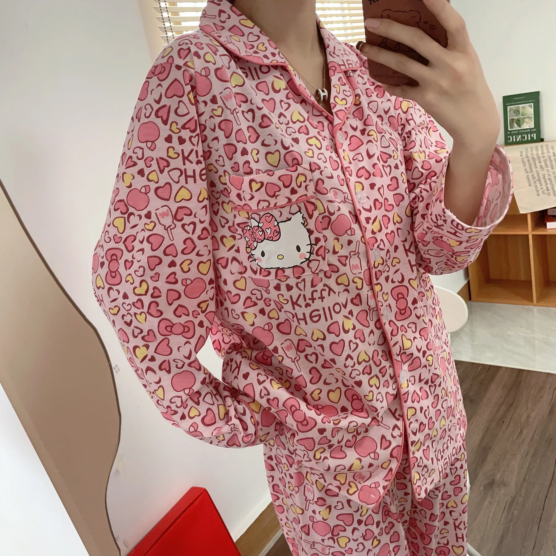 

Пижама Hello Kitty из чистого хлопка, милая Домашняя одежда с мультяшным рисунком, Новинка весна-осень 2024, Женский студенческий пижамный комплект с длинными рукавами