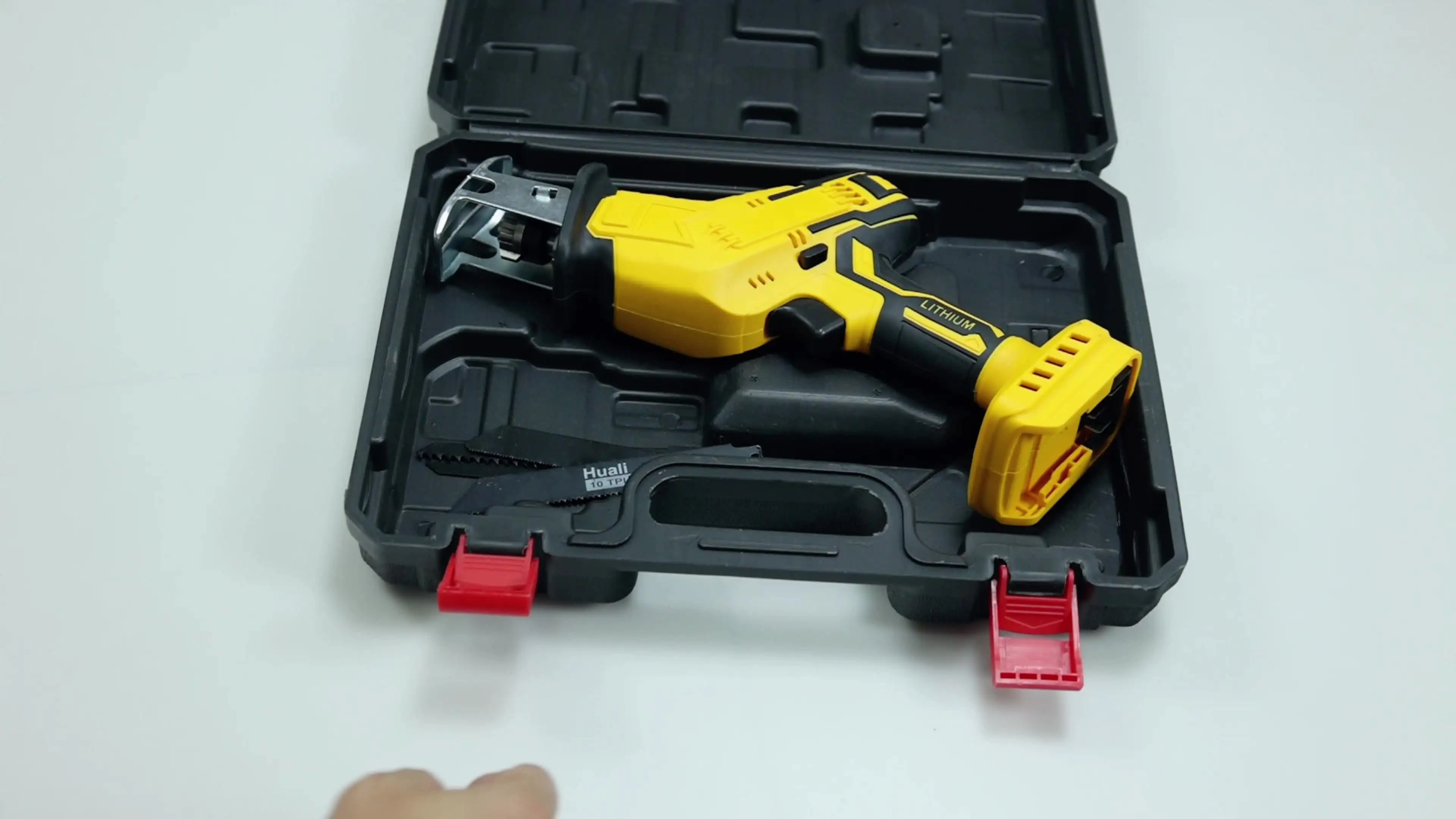 Scie Sabre Sans Fil ,20V Scie Sabre à Batterie, 5×Lames De Scie 3ah Batteries 683f00253b90c3f6573e9c7b