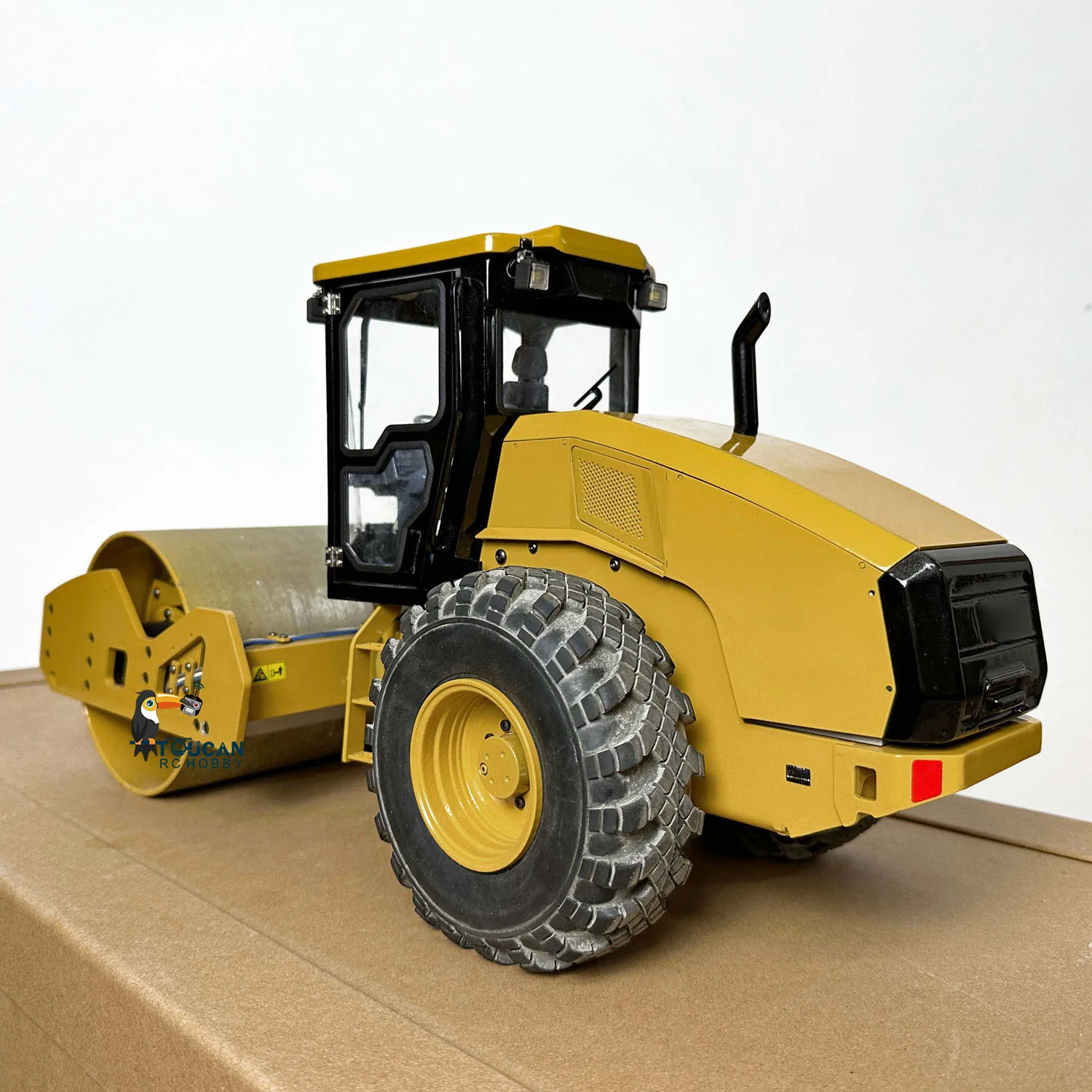 JZM CS11 RC Metal Road Roller Painted Assembled Model 1/12 Remote Control Engineering Vehicle Car Light System Toy TH22653 2