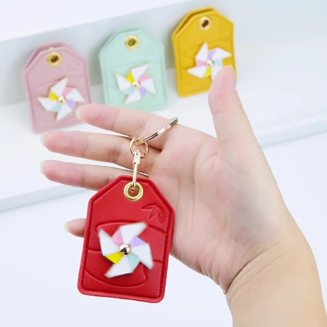 Floral Keychain Airtag Holder - Protective Cover with Key Ring