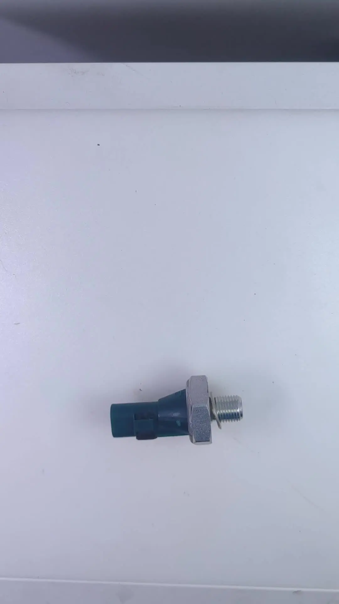 HAAP Oil Pressure Sensor Switch – Direct Replacement For Audi A5, A6, Q5, TT & VW Tiguan, Jetta – 06H919081A