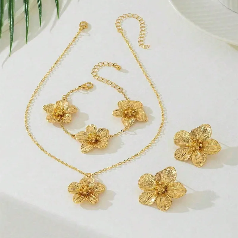 Fashionable And Elegant Jewelry Set, Flower Pendant Necklace, Bracelet, Earrings, Simple Five-Petal Flower Choker Necklace - 3