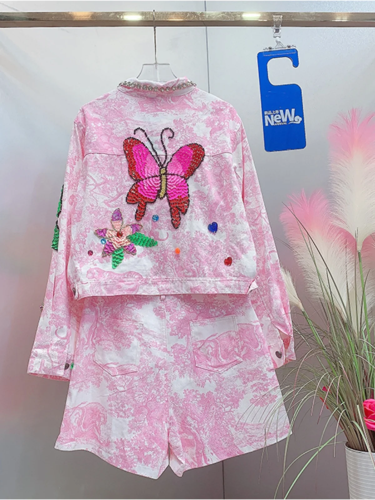 Fashion Denim 2PCs 2024 Women's Summer New Shorts Sets Rhinestone Embroidered Sequins Butterfly Flower Nice Denim Two-Piece Sets