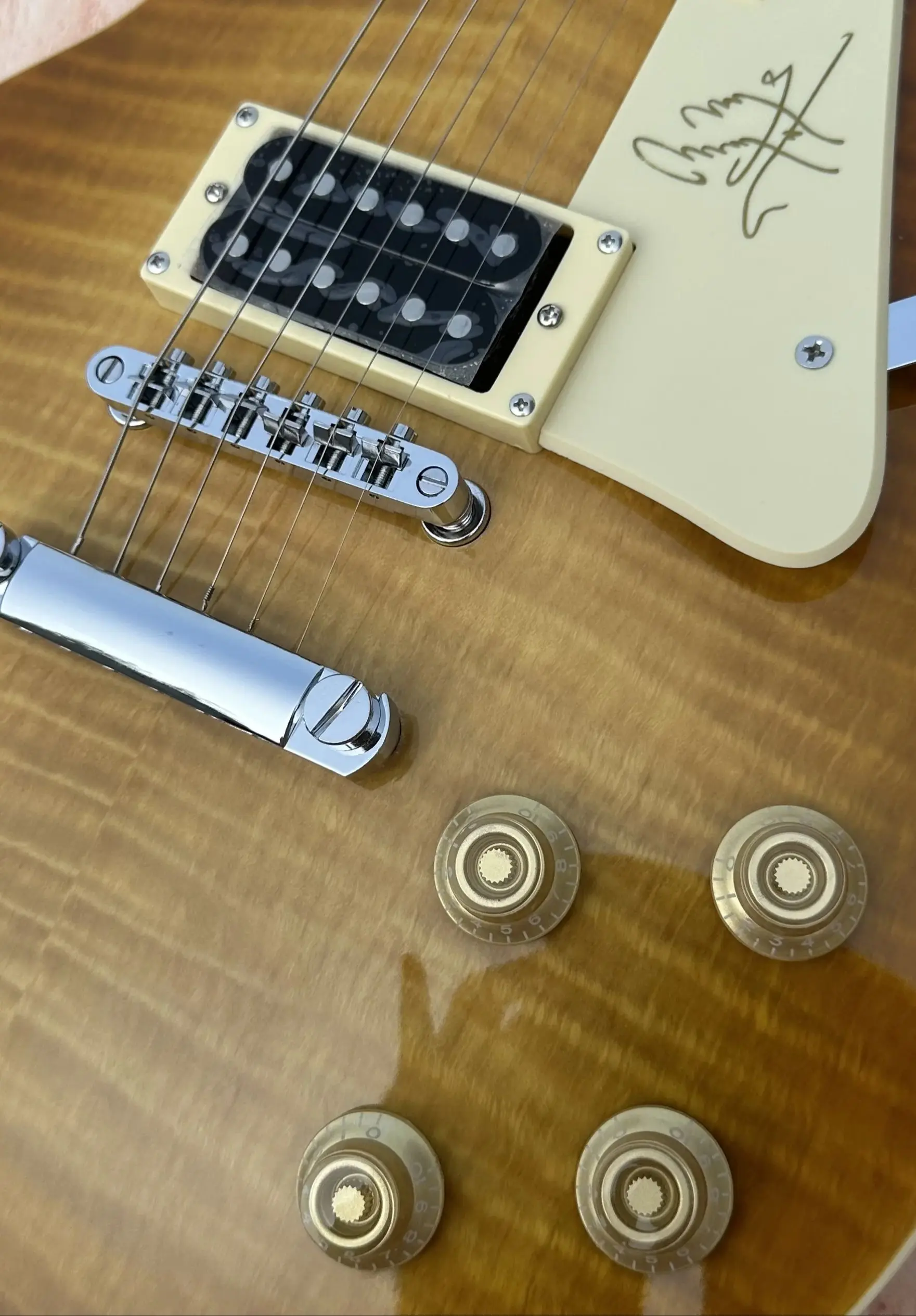 Electric Guitar Standard electric guitar front smoked color mini pickup signature guard