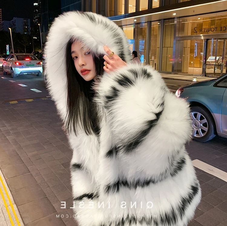 

2023 New fashion Women's Winter real fox fur Coat Hot Selling Style Women's Cropped natural fur jackkets JD41