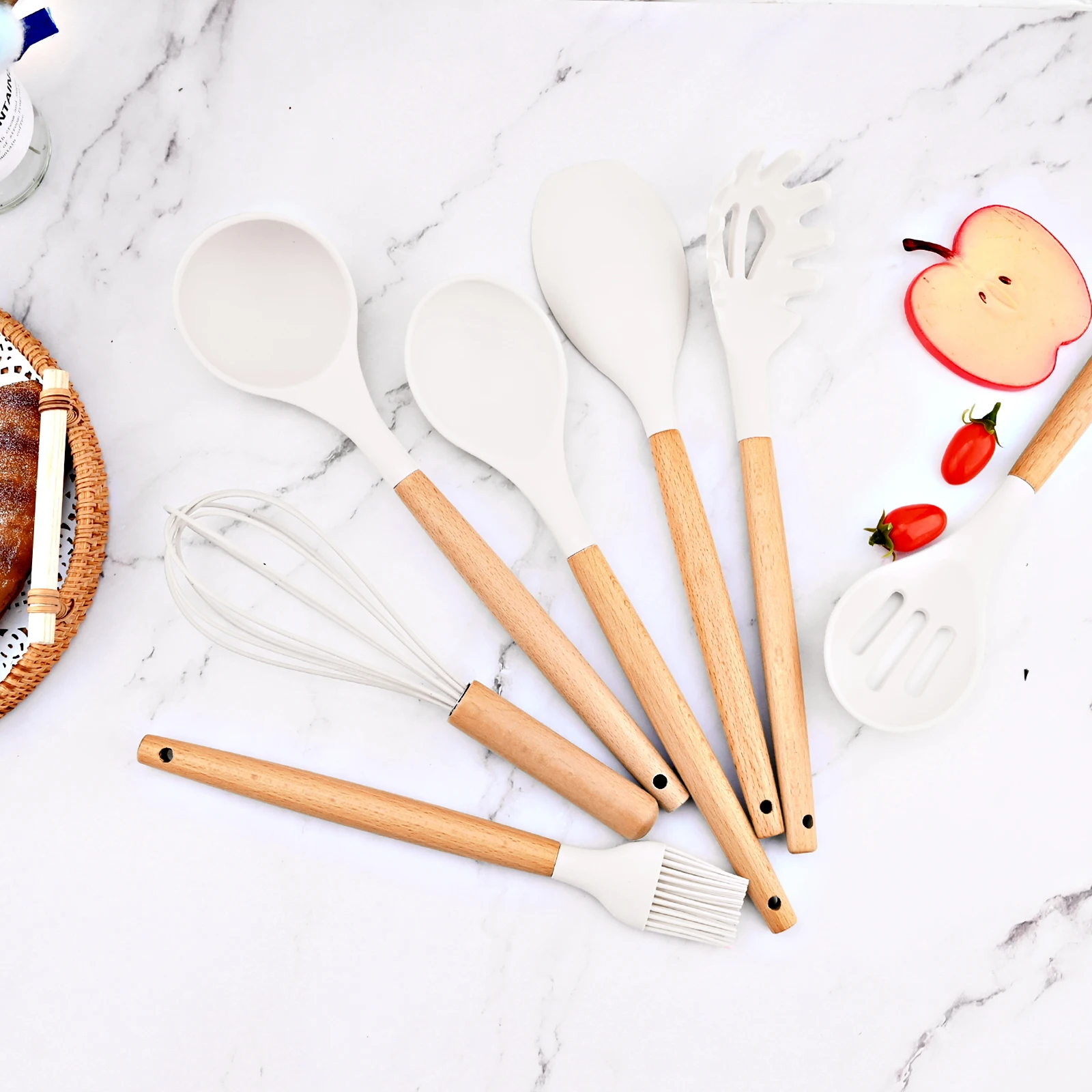 Silicone Kitchenware Cooking Utensils Set Non-stick Cookware Spatula Shovel Egg Beaters Wooden Handle Kitchen Cooking Tool Set kitchen utensils