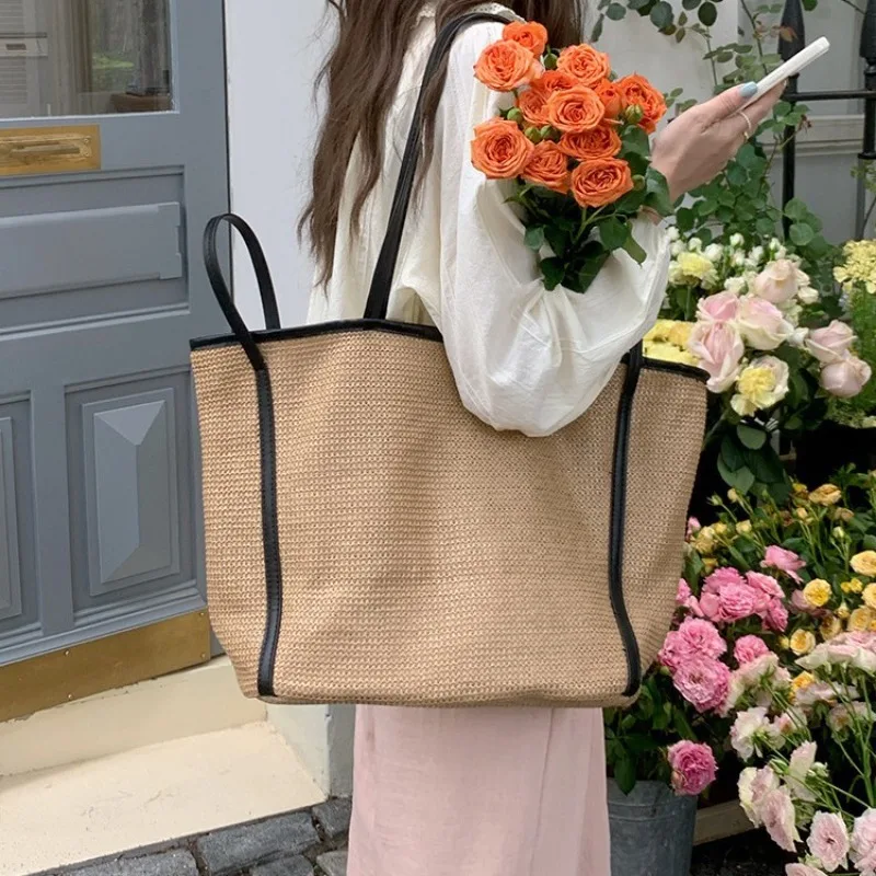 Large Capacity Straw Knitting Tote Bag Women Handmade Ethnic Style Casual Beach Shoulder Handbag 2025 Designer Hollow out