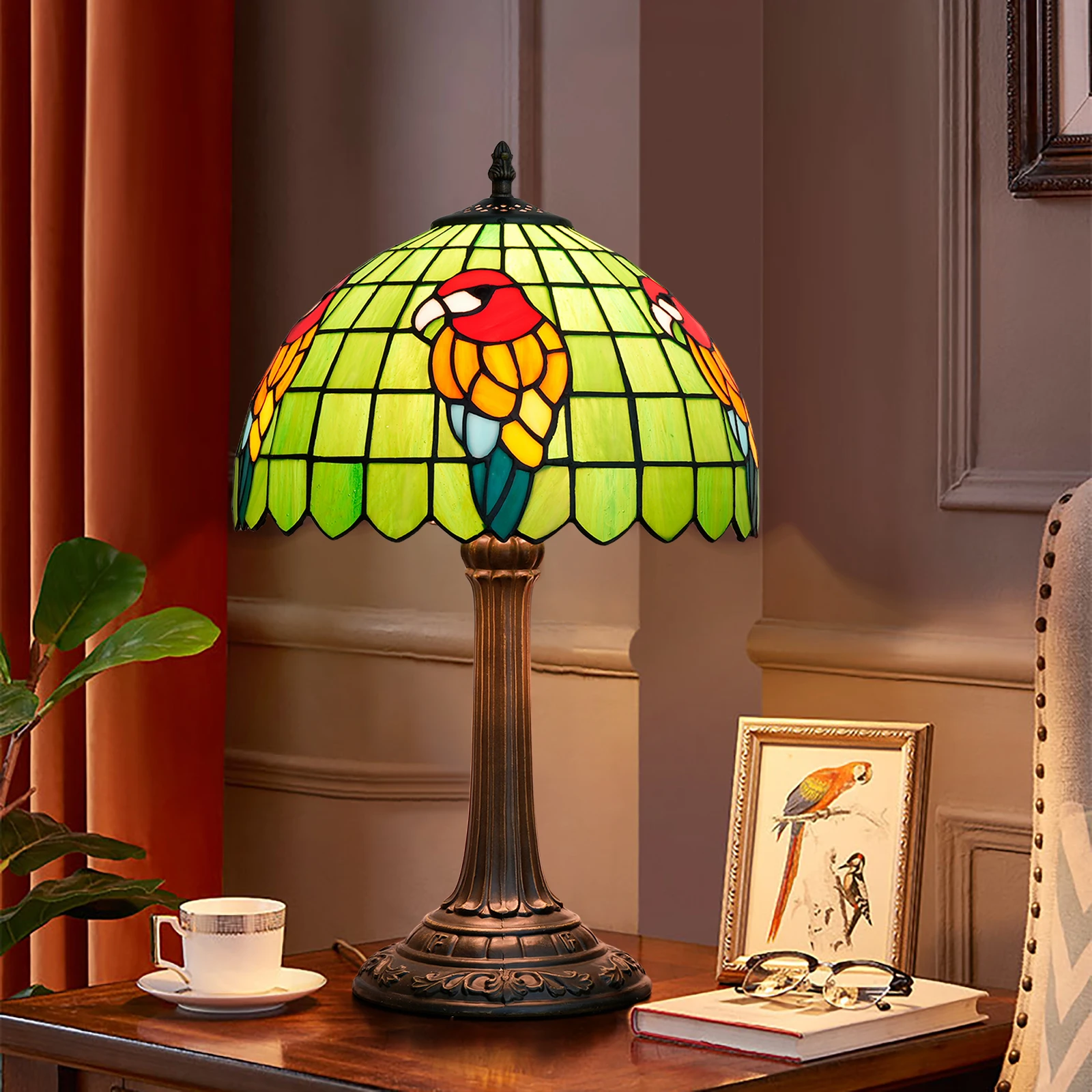 Parrot Motif Table Lamp 1