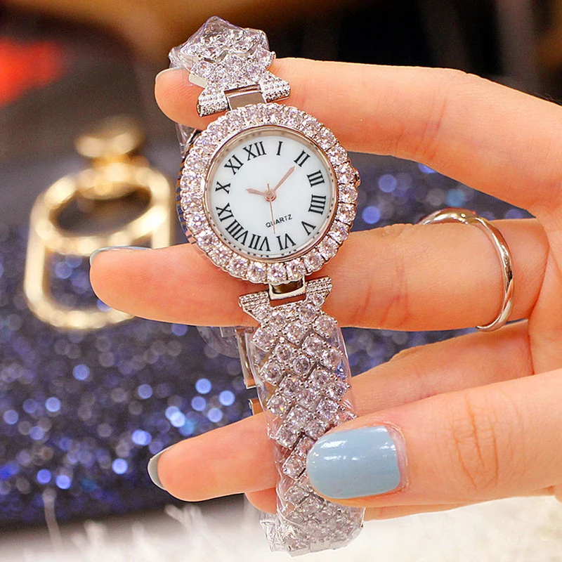 H11 Fashion Roman Pattern Diamond Ladies Watch for women Quartz Women's Watch Girls Lady Clock Bracelet Chains 2