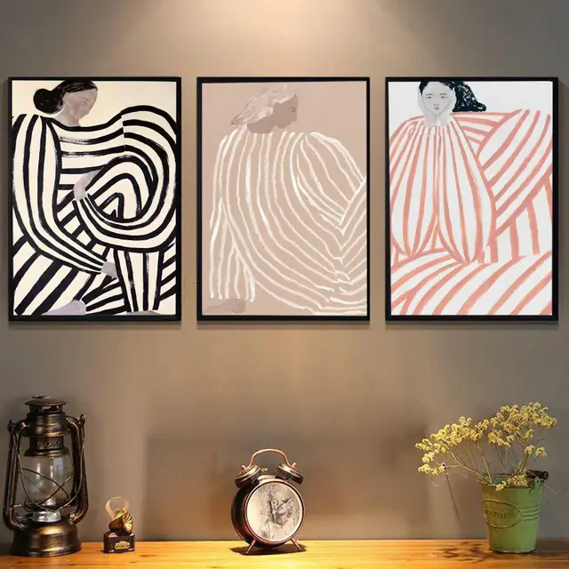 레트로와 현대의 조화로운 조합으로 거실이나 사무실 벽에 예술적인 분위기를 더하세요.