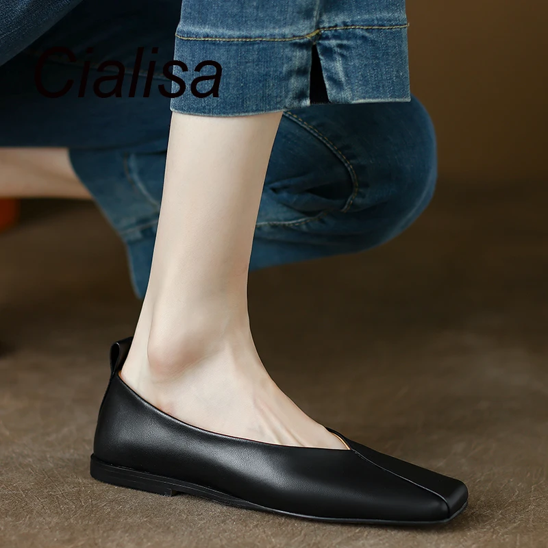 

Женские туфли на плоской подошве Cialisa, черные или бежевые туфли ручной работы из мягкой овечьей кожи, без застежки, с квадратным носком, размер 40, осень 2022