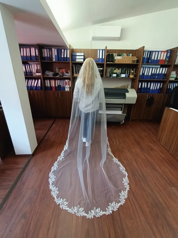 

New 3 Meter Cathedral Wedding Veils Long Lace Edge Bridal Veil with Comb Wedding Accessories Bride Mantilla Vail velos de novia