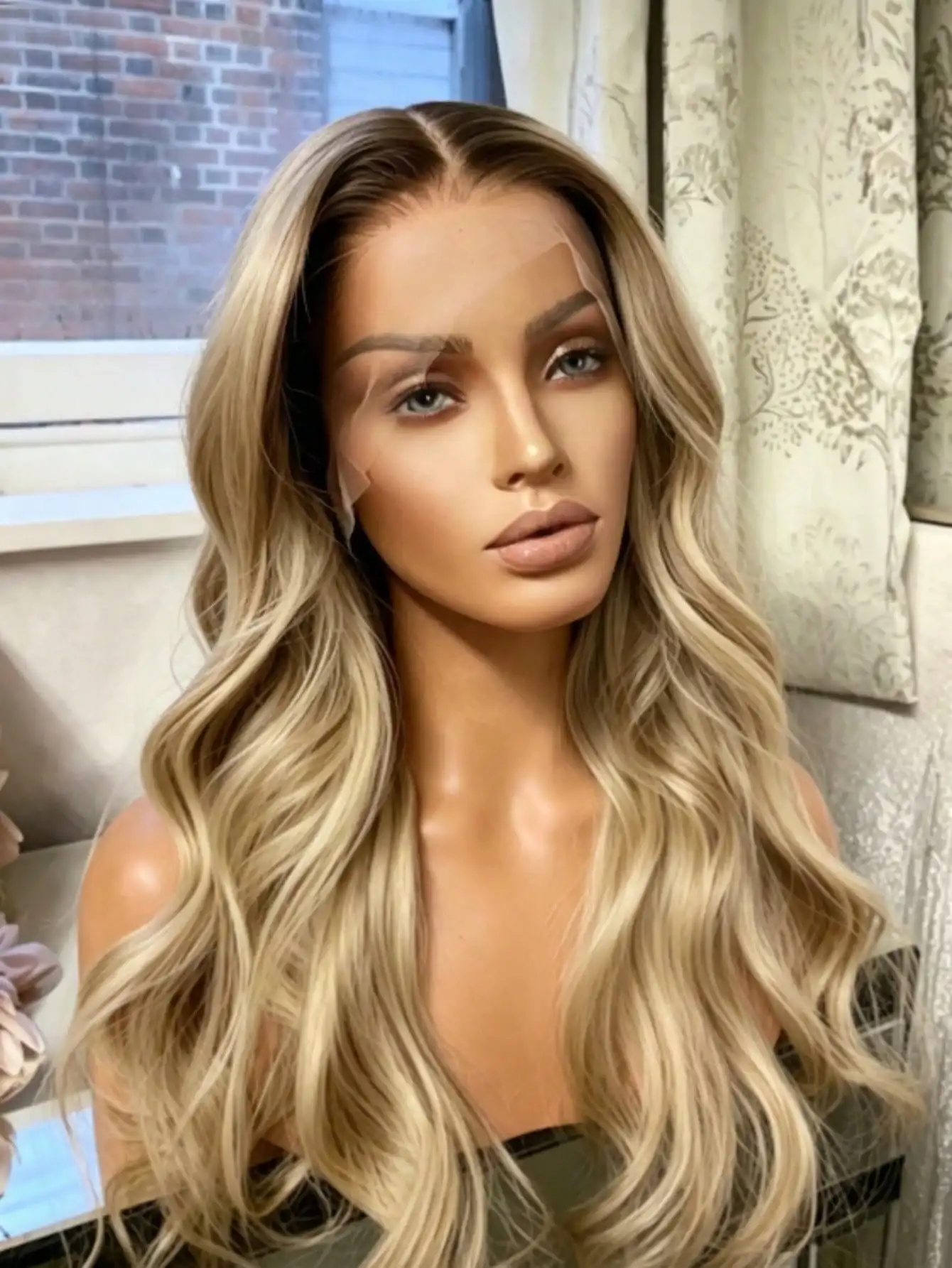 150 Density Ombre Blonde Wave Lace Front Wigs Human Hair 13x4 HD Transparent Lace Front Wigs for Women Pre Plucked Glueless wigs 2