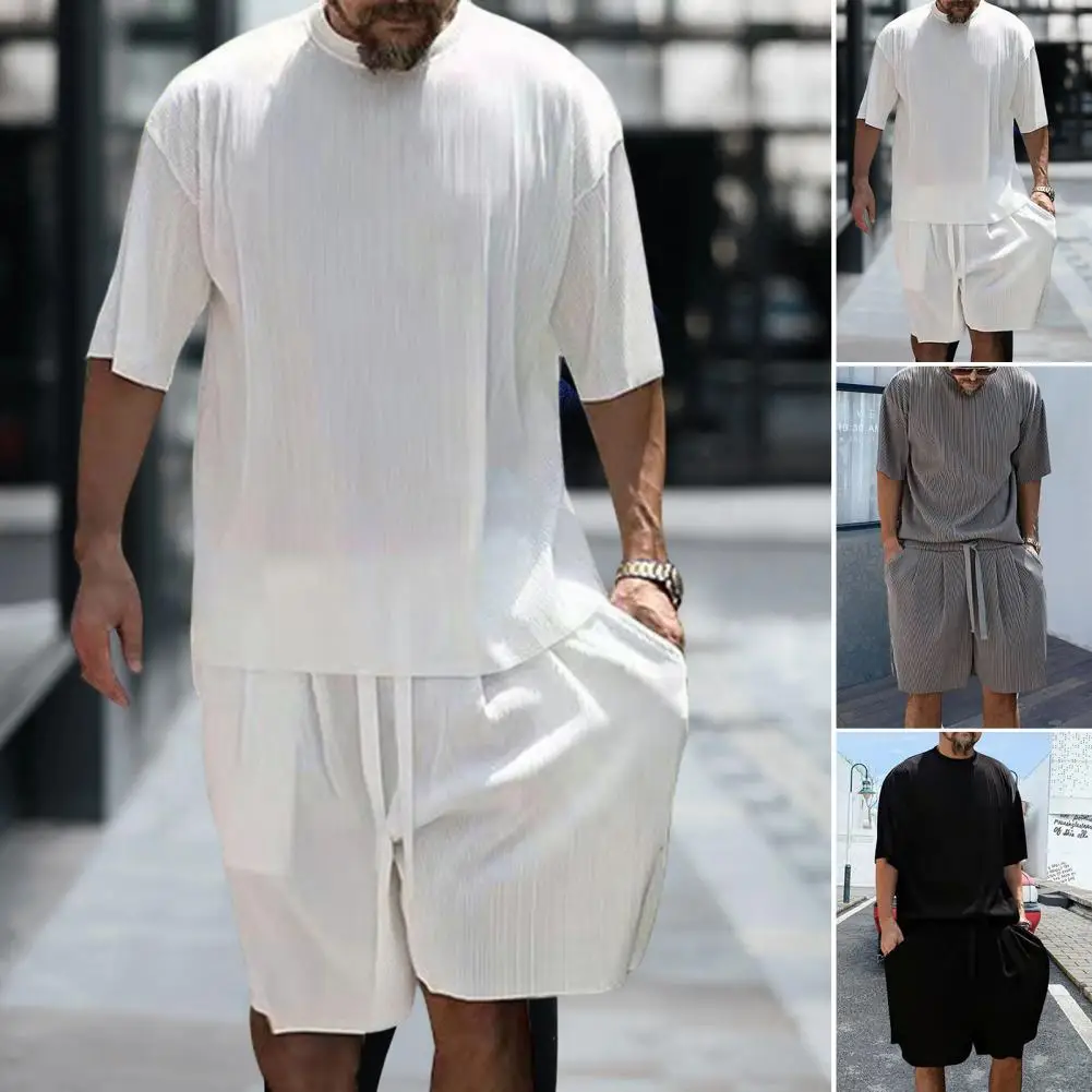 Popular Athletic Wear Set Round Neck Male Loose Drawstring Shorts T-shirt  Men Outfit    Sportswear Set 1 Set