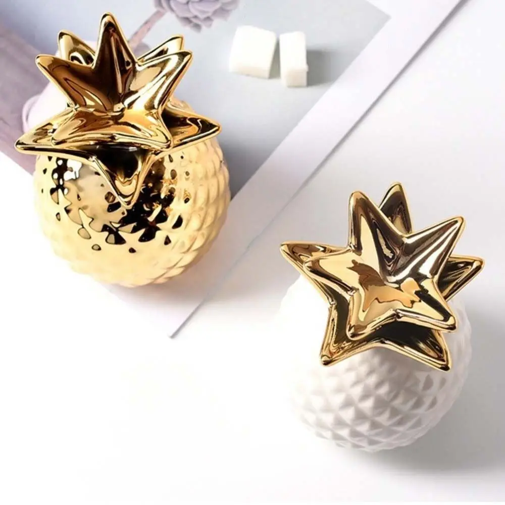 Tirelire ananas en céramique dorée objet décoratif et épargne_voghion.com