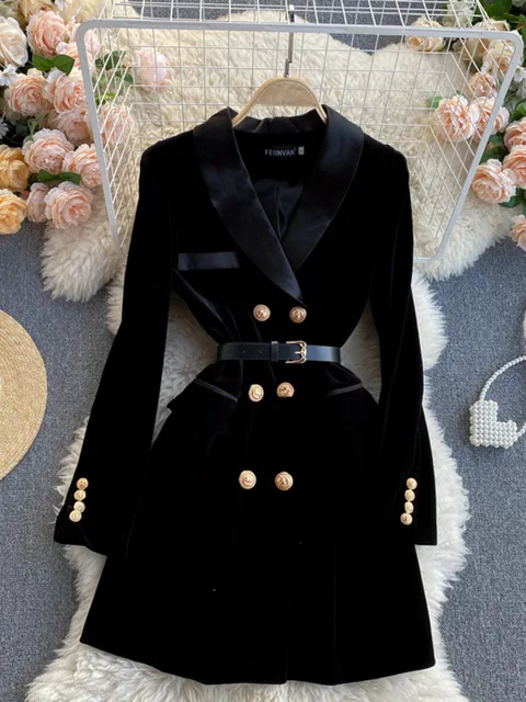 Velvet Blazer Coat: Double Breasted
