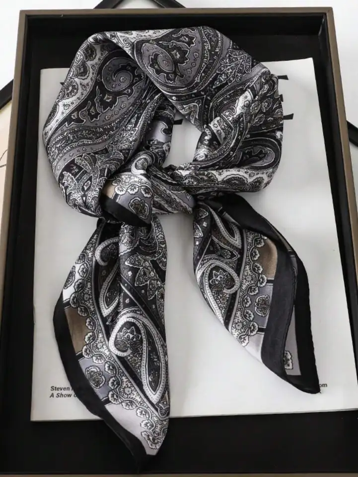 Women's Versatile Paisley Print Bandana Scarf