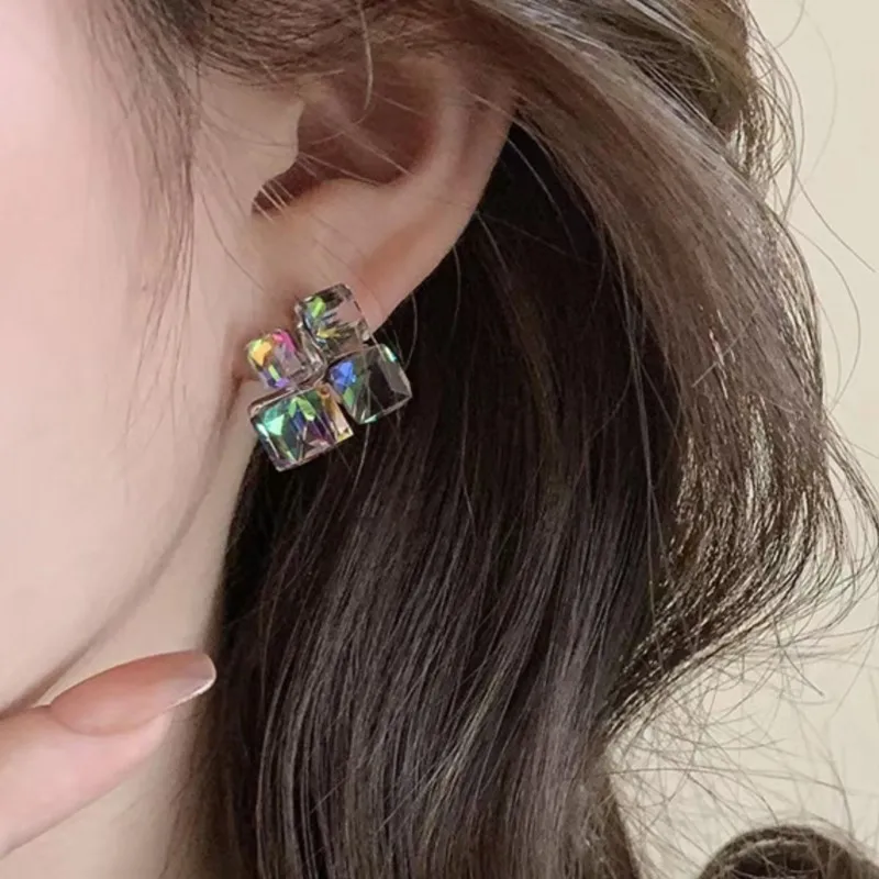 Geometric Fantastic Colorful Crystal Stud Earrings for Women Delicate Gradient Colored Fashion Earrings Girls Jewelry Gifts