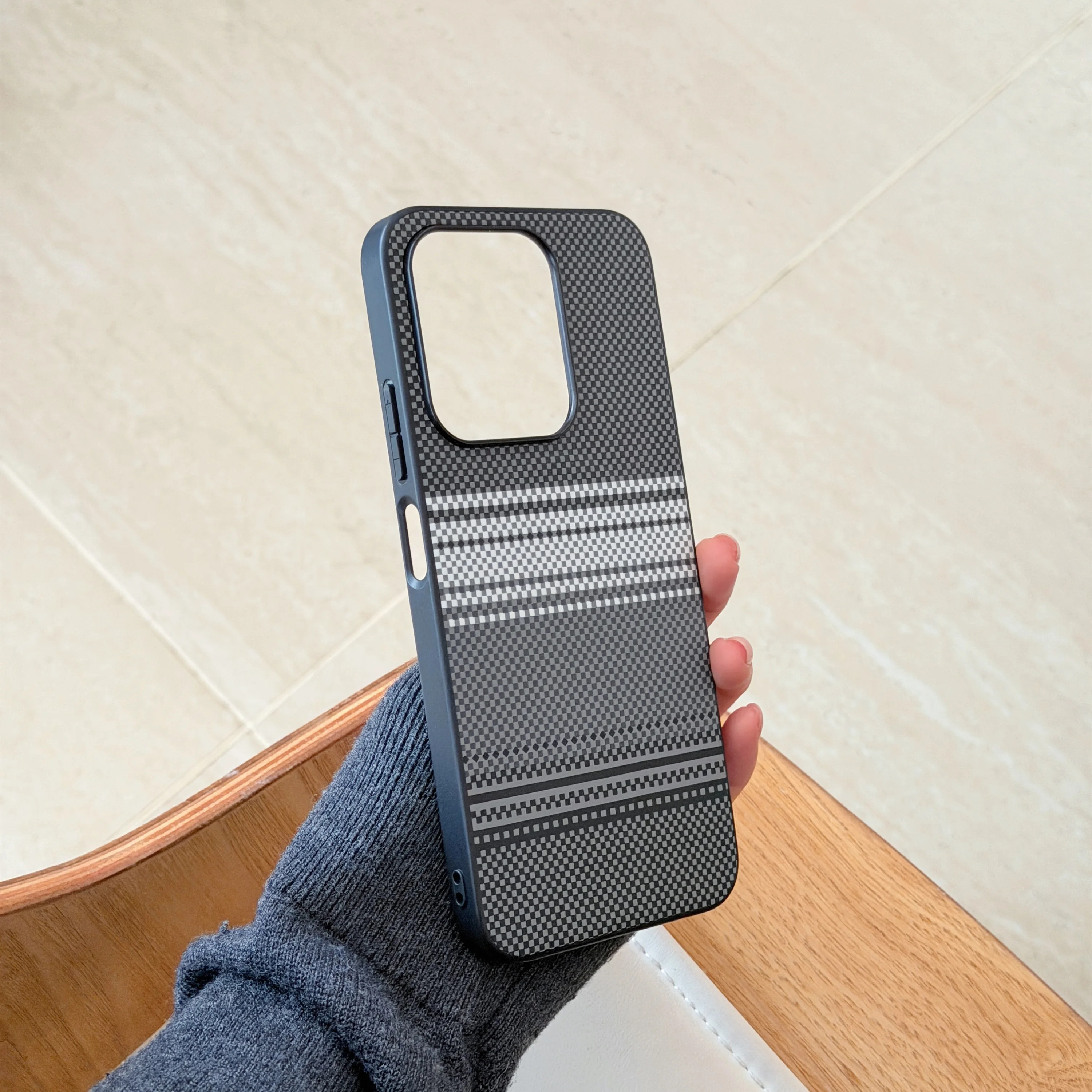 Contrasting Fiber Pattern Shockproof Mobile Phone Case Cover