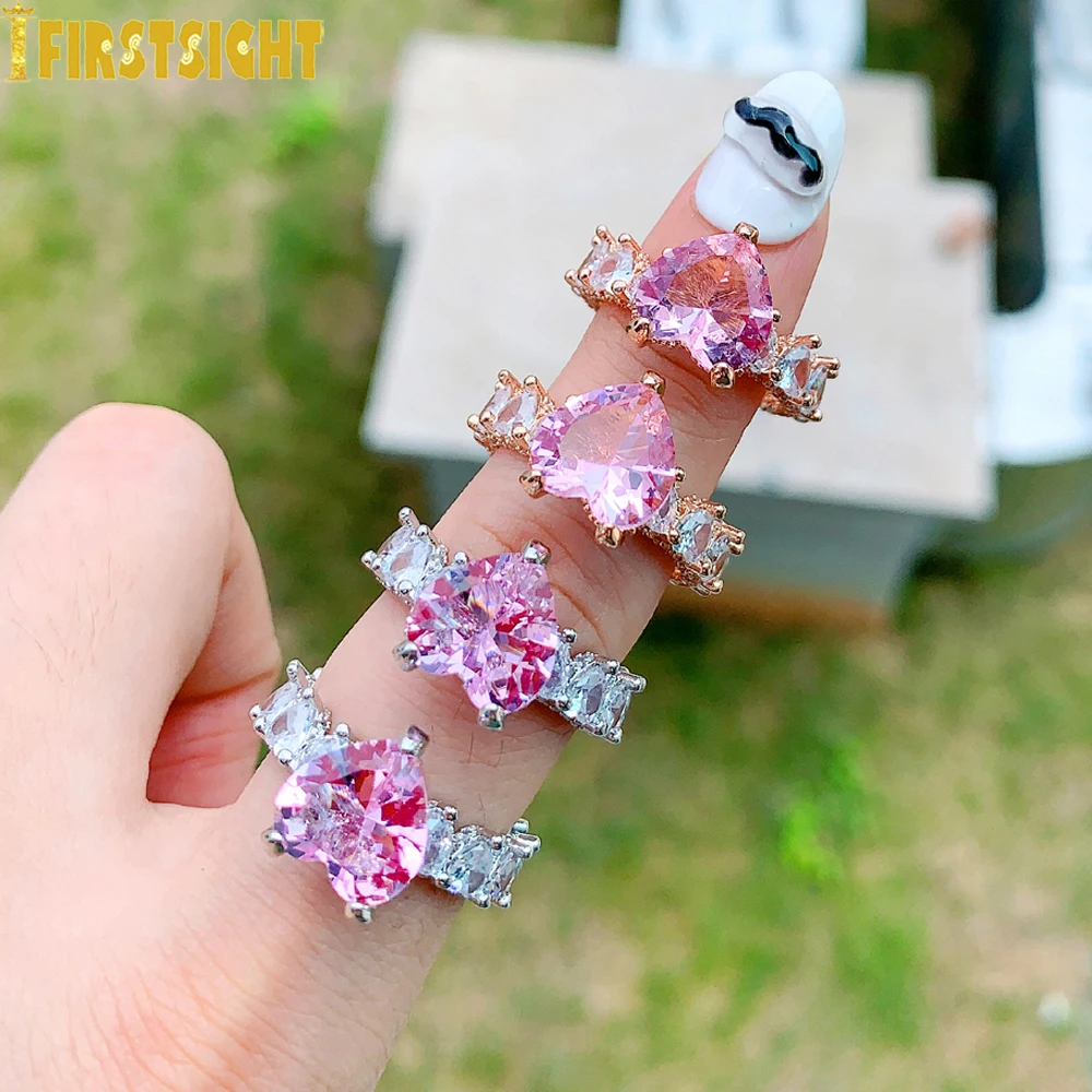 男性と女性のためのピンクのキュービックジルコニアハートの形をした