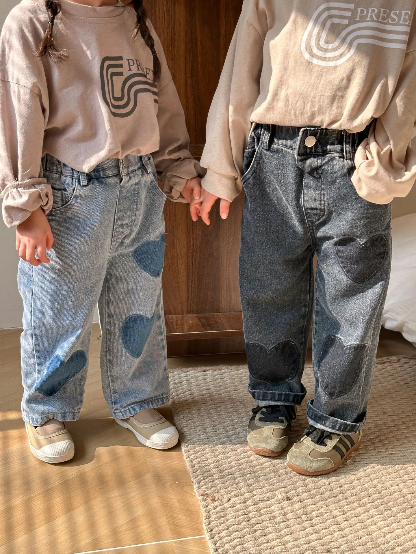어린이 청바지 패치 하트 캐주얼 바지, 한국 어린이 소년 소녀 청바지, 느슨한 소프트 코튼 데님 바지, 2024 가을