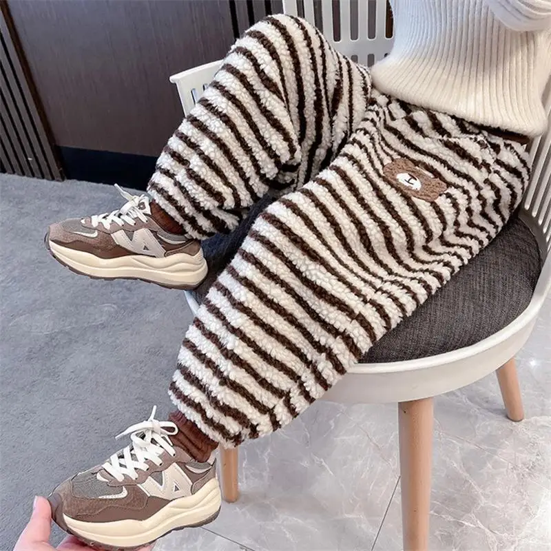 Рисунок 3 - Детские зимние штаны для девочек