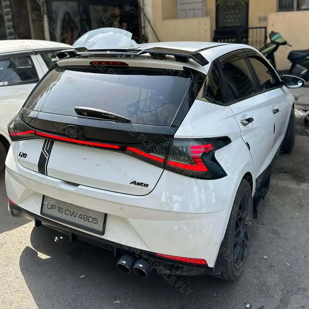 Alerón Delantero Para Hyundai Bayon 2021-2025 - Splitter En Fibra De Carbono (Negro/Rojo) - Mejora Aerodinámica