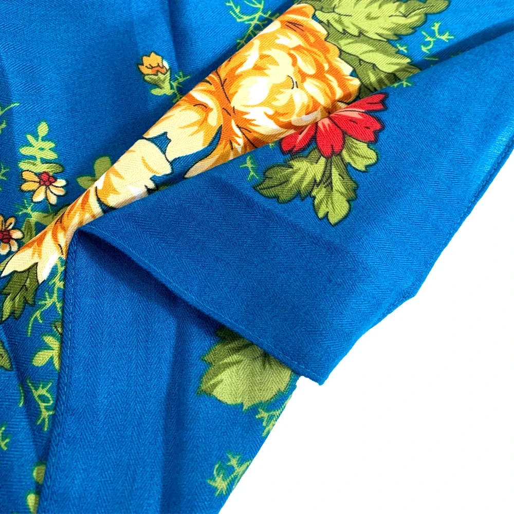 Sciarpa di seta vintage Oscar De La Renta: bandana con stampa floreale (21x21) - Italia