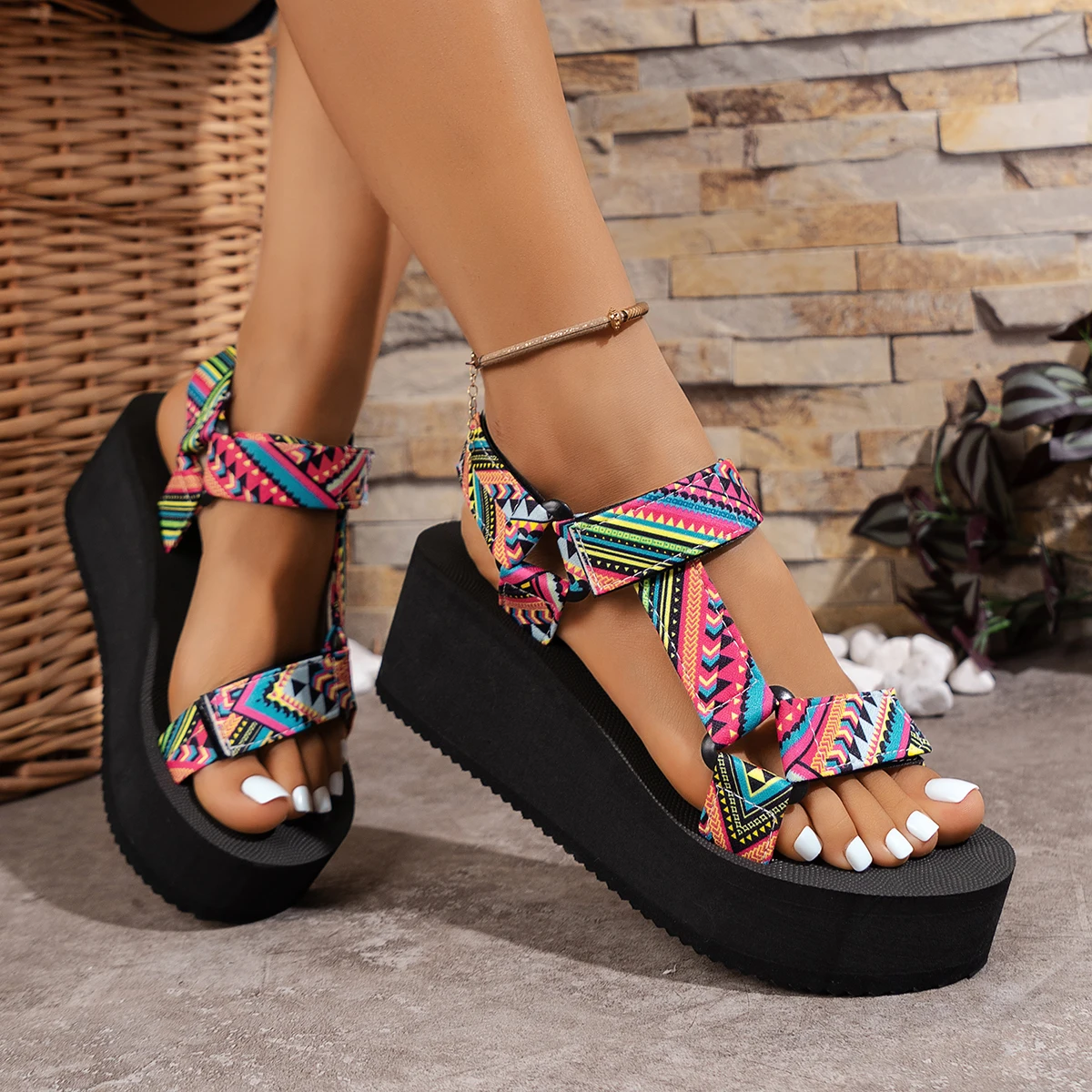 2024 Summer New Breathable Mesh Wedge Casual Sport Shoes Plus Size 43 Non Slip Woman Vulcanize Shoes Platform Women Sneakers