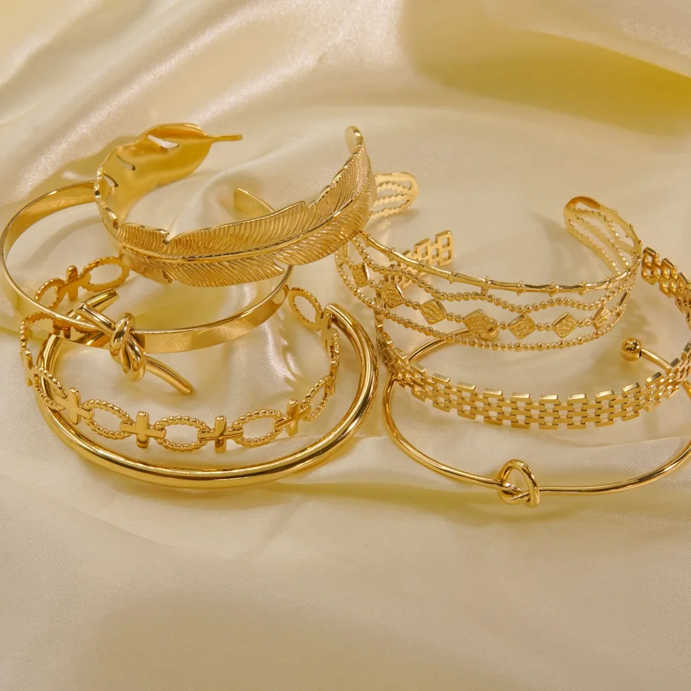 Stainless Steel Bangles Bracelet for Women Luxury Gold Color Cuff Bracelet Femme Fashion Wedding Jewelry Valentines Day Gift 4