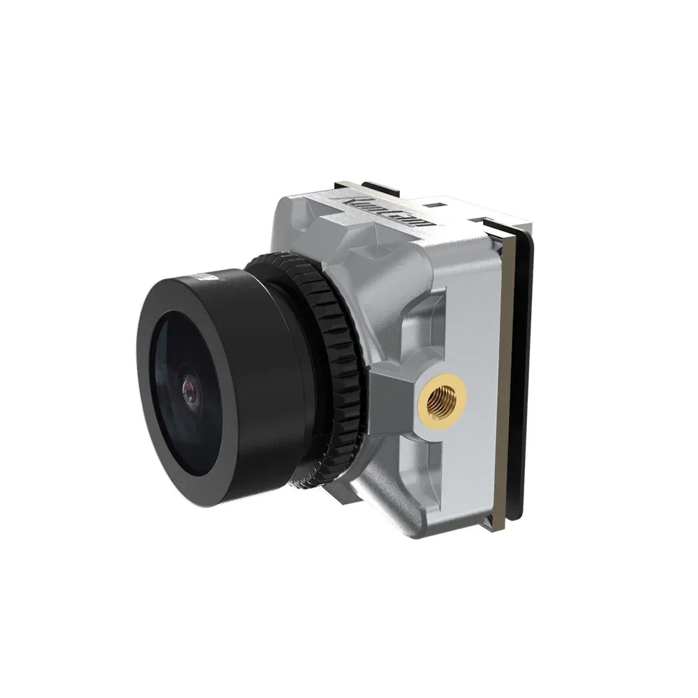 Détail de la caméra FPV RunCam Phoenix 2 Nano avec connecteurs et dissipateur thermique