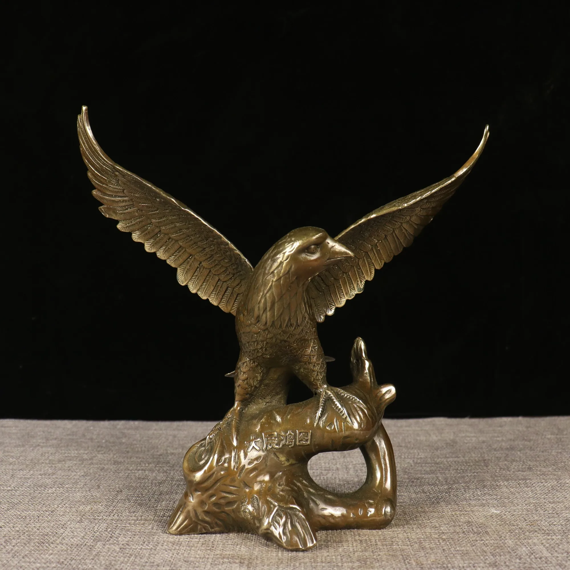 

9"Tibetan Temple Collection Old Brass Eagle Statue spread the wings Grand Exhibition of Hongtu Amass wealth Ornaments Town house