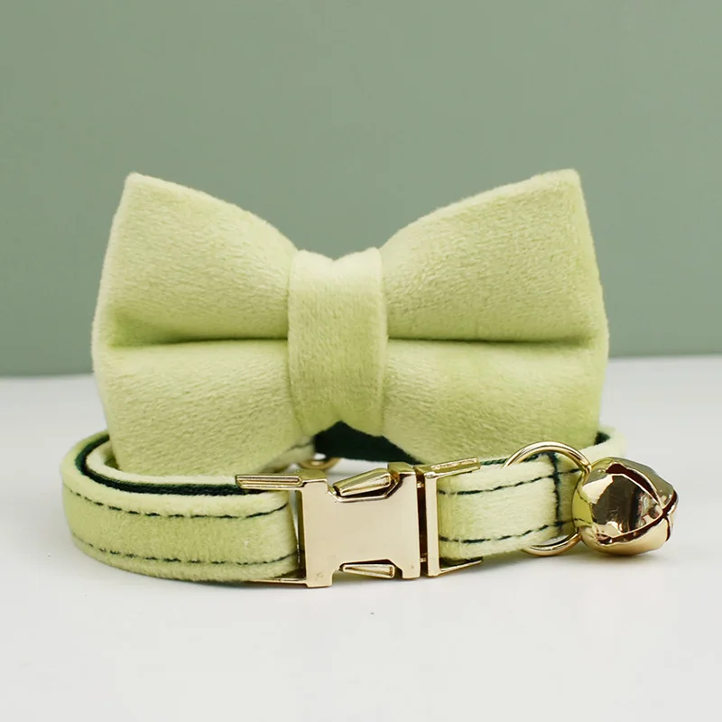 bow tie collar