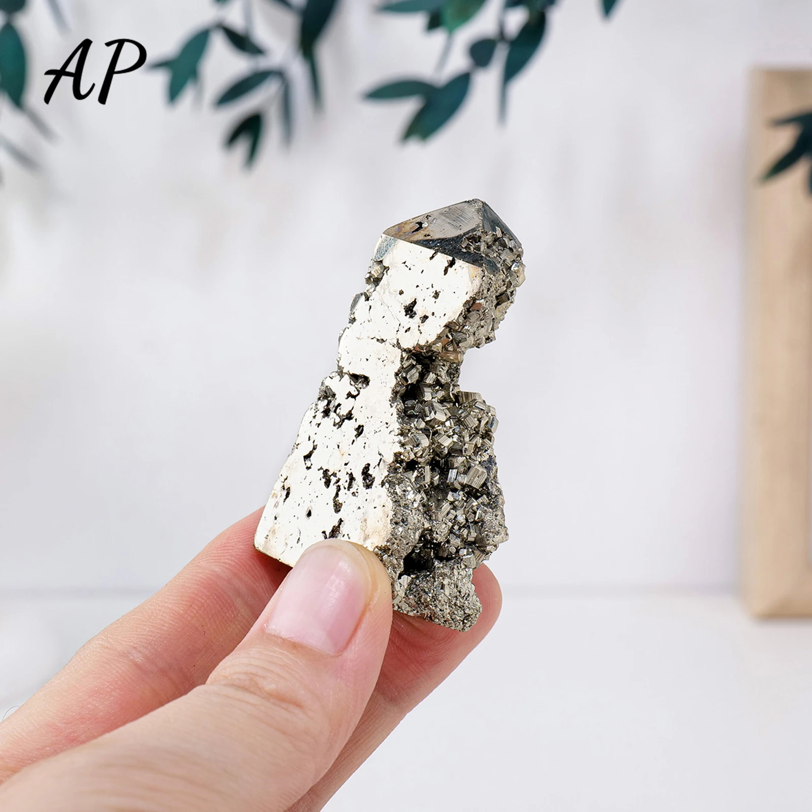 

1PC Natural Stone Chalcopyrite Crystal Point Four Sides Column Healing Gemstone Pyrite Tower Reiki Crystal Wand Home Decoration