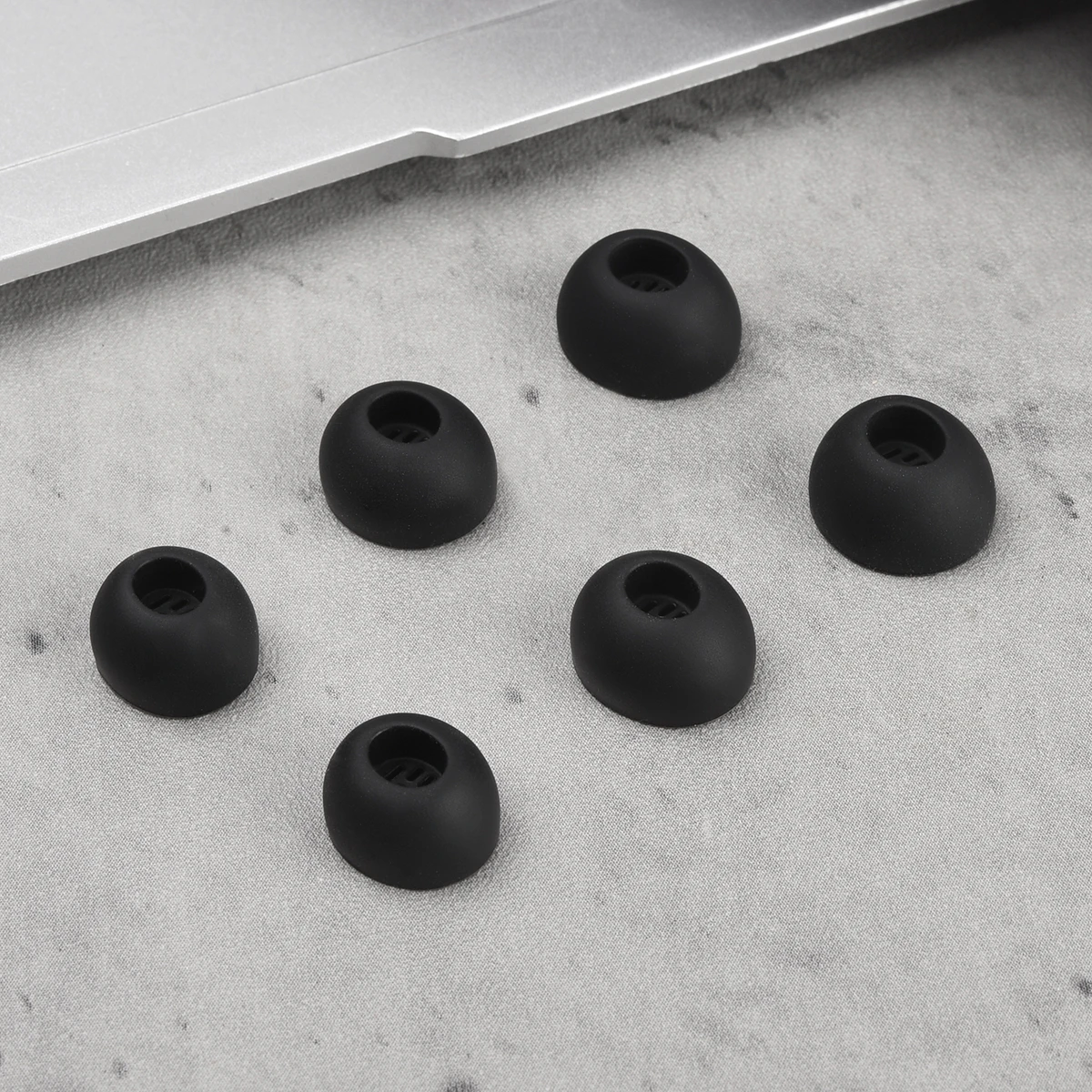 High Quality Silicone Ear Tips for Oneplus Buds Pro TWS Eartips Buds N Ture Wireless Active Noise Reduction Earbuds Tips