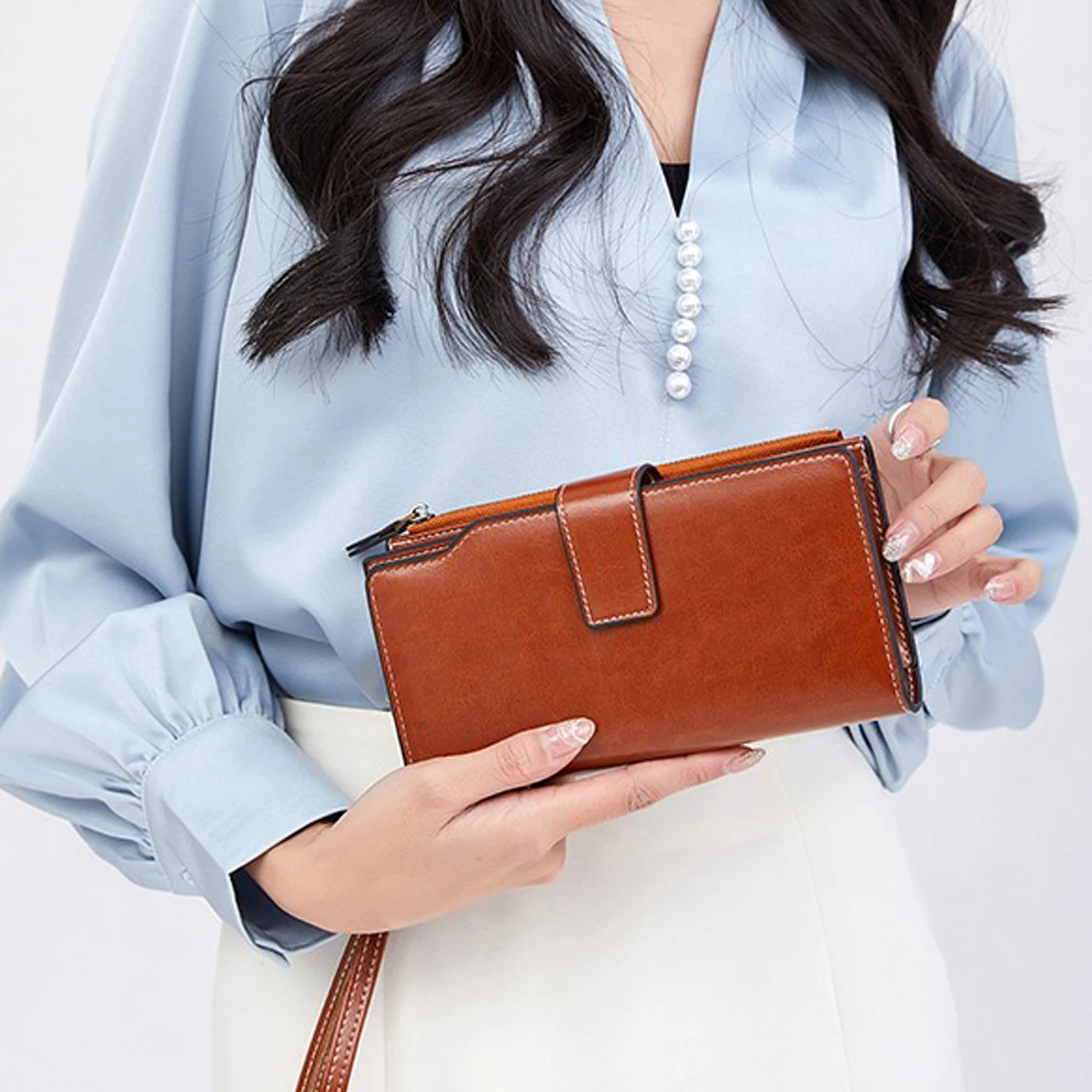 Anti-theft brush women's wallet long oil wax leather retro wallet European and American large capacity clutch bag