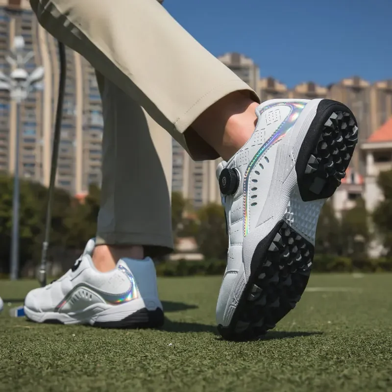 New Professional Couple Golf Shoes Women and Men Breathable Sneakers Non-Slip Grass Walking Shoes Outdoor Fashion Sneakers Men