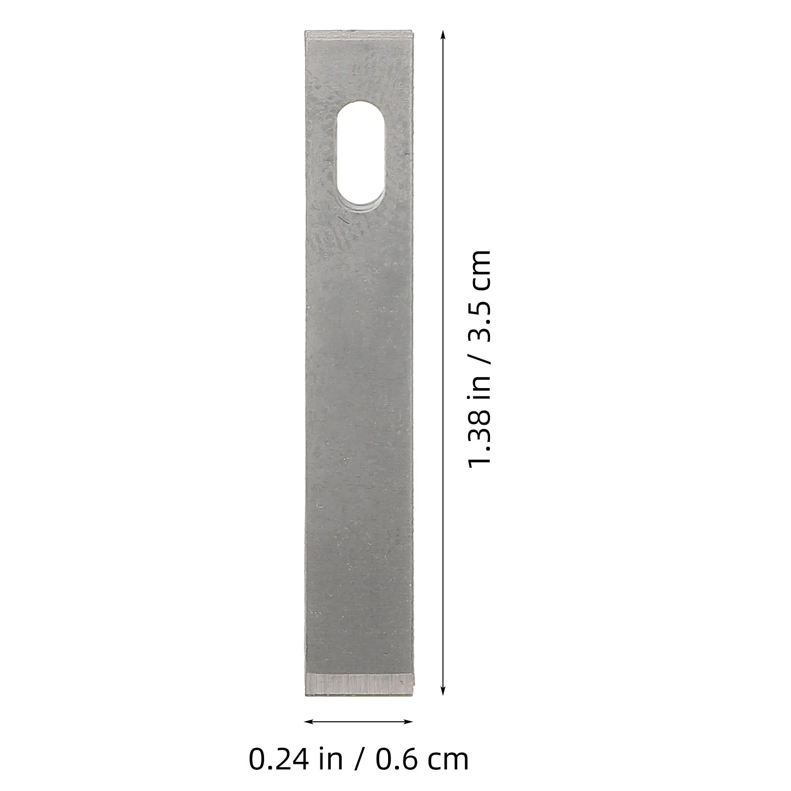 Lames du lot de 50 lames de rechange pour couteau de bricolage, acier 60#, alignées sur une surface en plastique