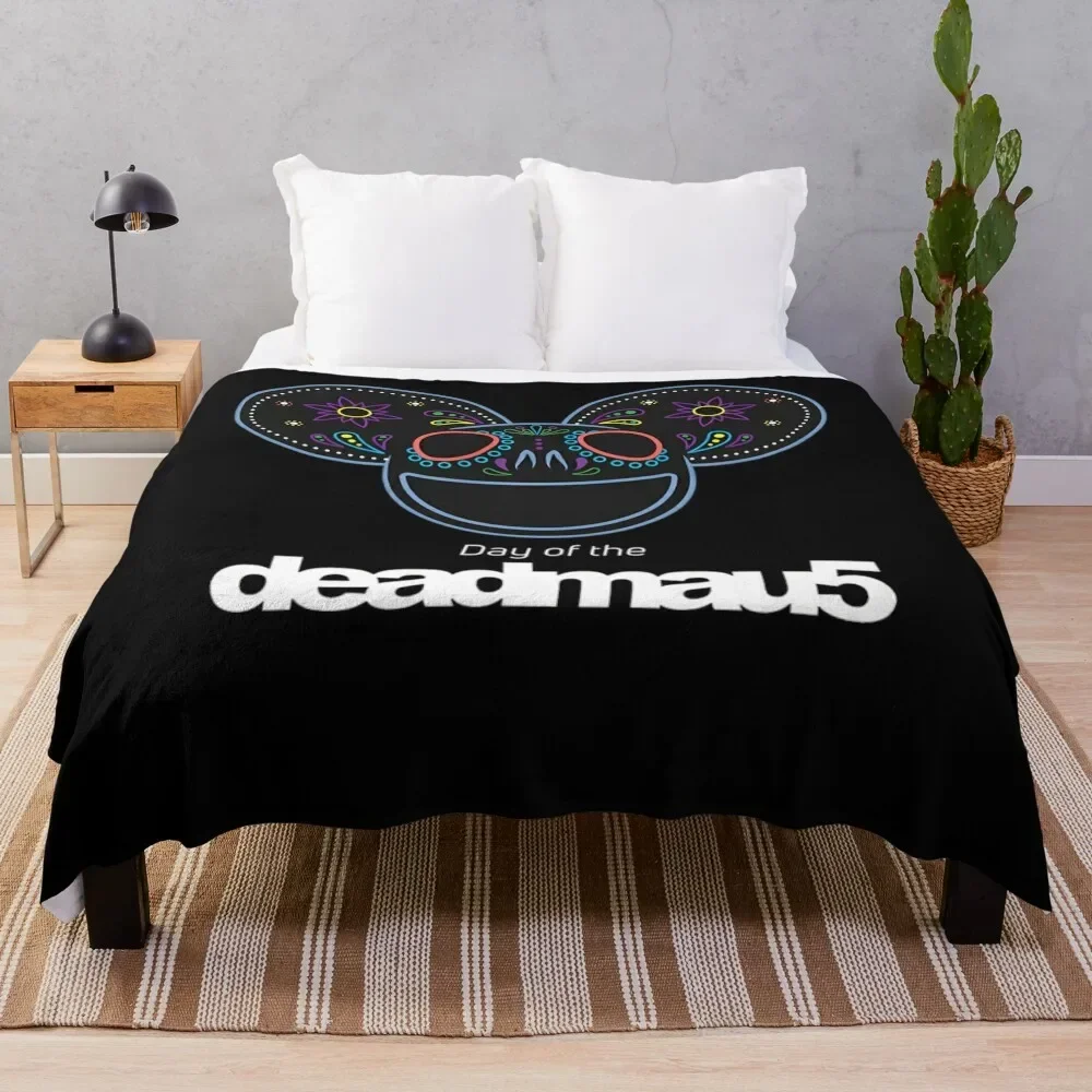 

dead mouse Throw Blanket Stuffeds for sofa Blankets