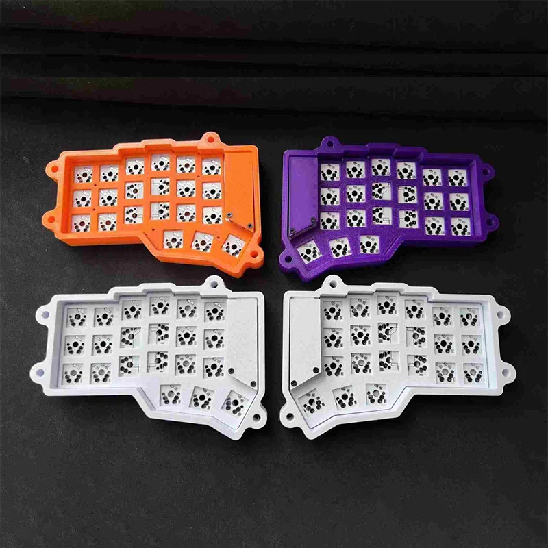 Corne V3 完成品 Bluetooth 自作キーボード 左右分割 ホワイト Sofle 完成品 無線 Bluetooth 自作キーボード 左右分割 ホワイト