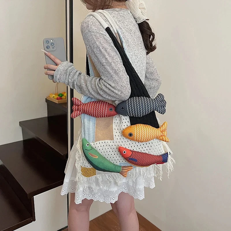 Cute Little Fish Relaxed Knitted Bag 2025 Summer New Commuter Versatile Shoulder Bag Contrasting Cut Out Tote Bag