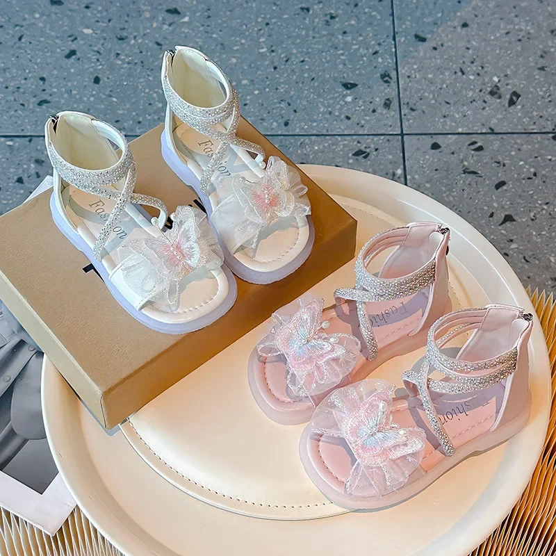 

Сандалии для девочек в римском стиле, милые босоножки принцессы с бабочками, повседневные модные плоские, с блестками, гладиаторы, лето 2024